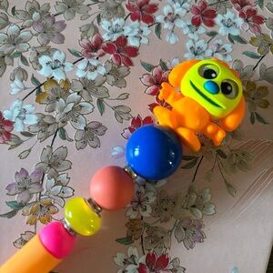 Disney Doorables: The Muppets: Rowlf blacklight handmade beaded pen